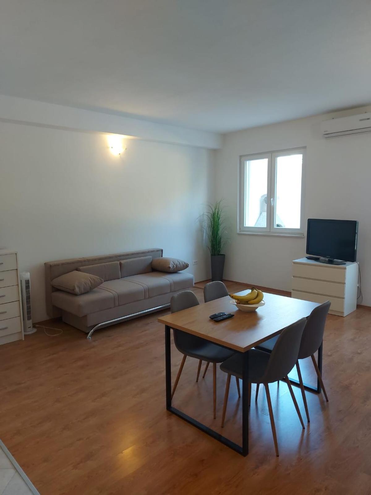 Apartmani Neva Makarska Eksteriør billede