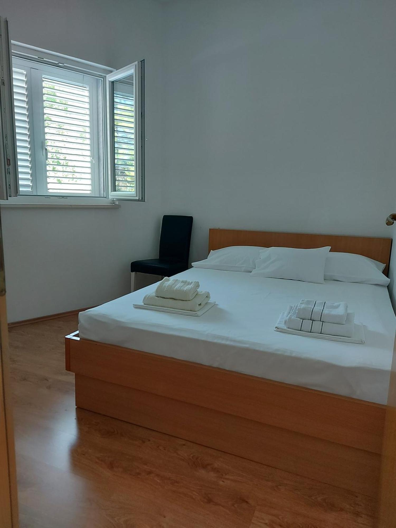 Apartmani Neva Makarska Eksteriør billede