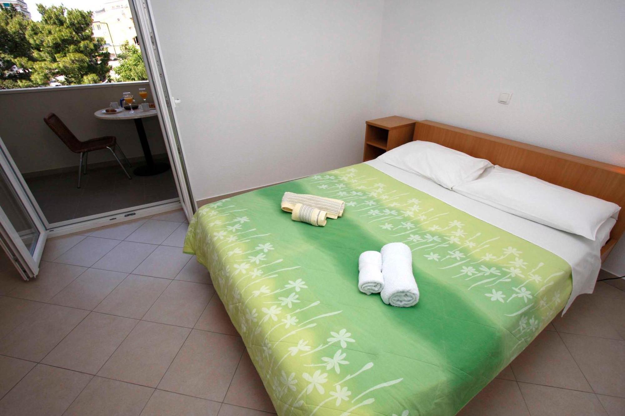 Apartmani Neva Makarska Eksteriør billede