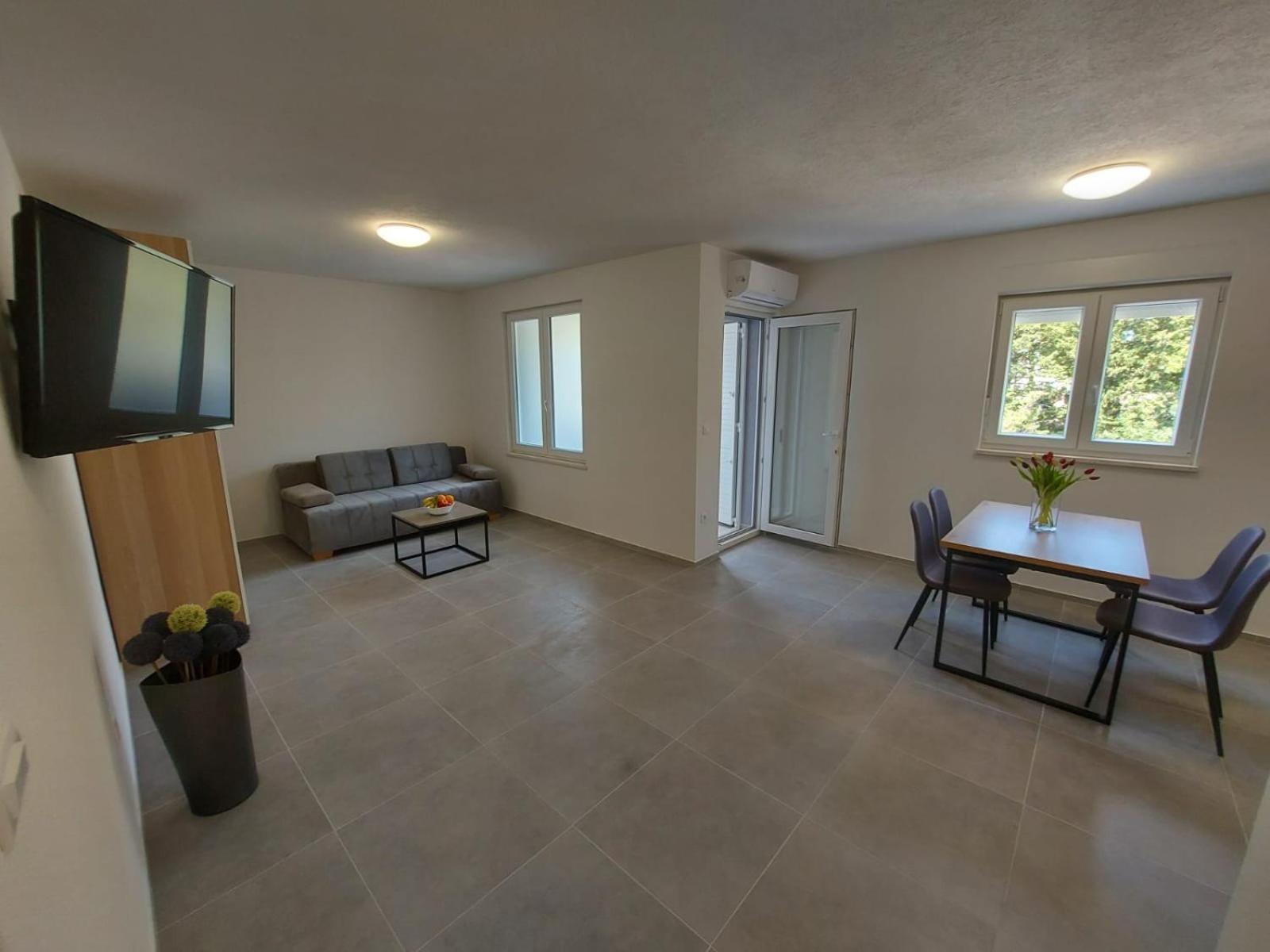 Apartmani Neva Makarska Eksteriør billede