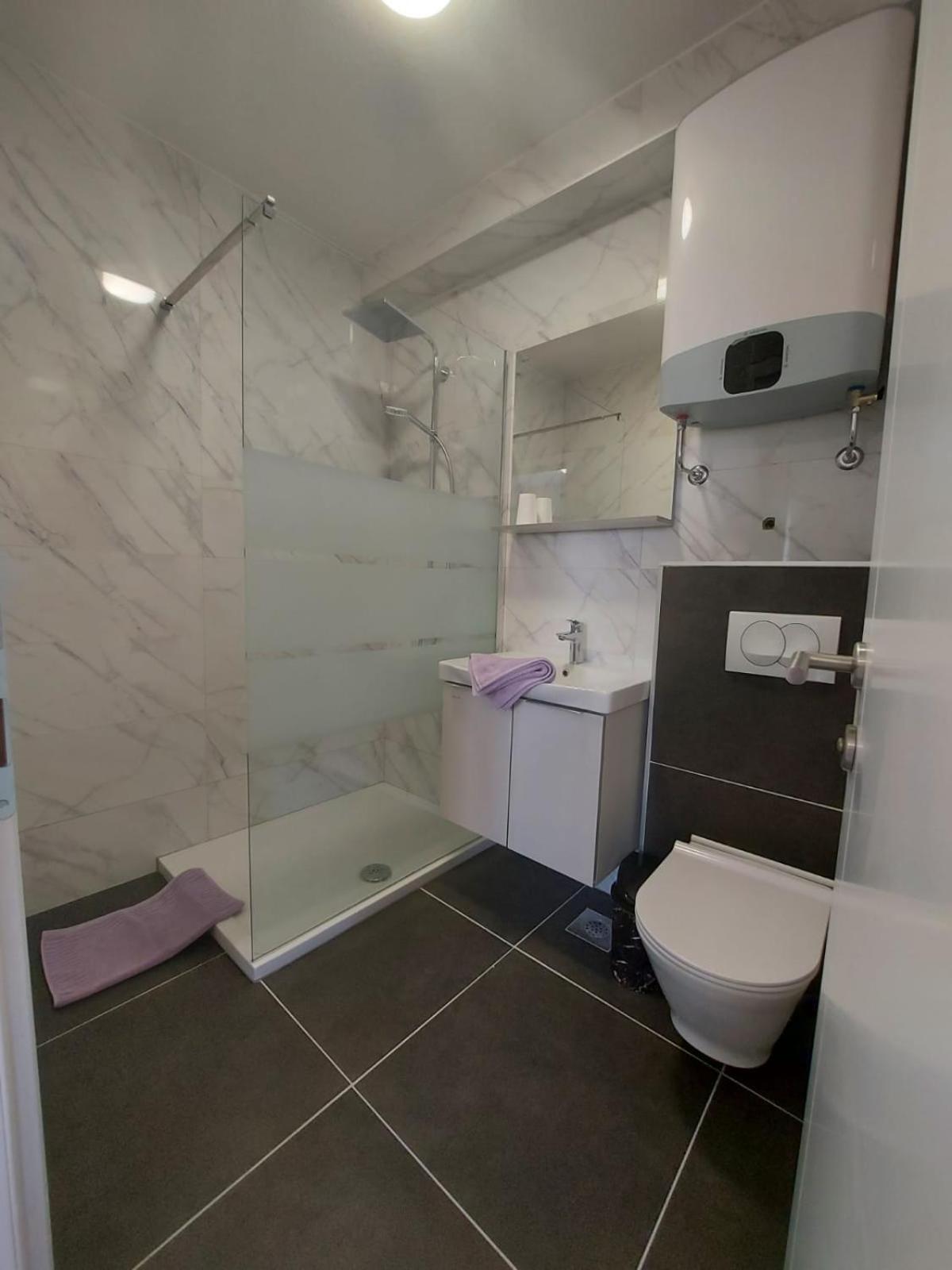 Apartmani Neva Makarska Eksteriør billede