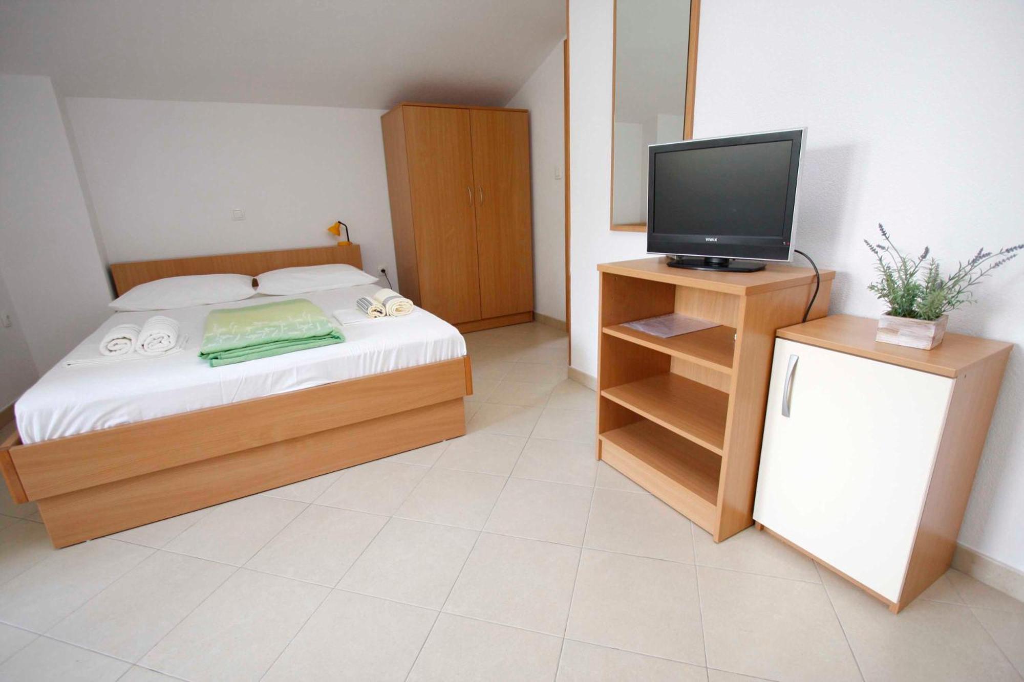 Apartmani Neva Makarska Eksteriør billede
