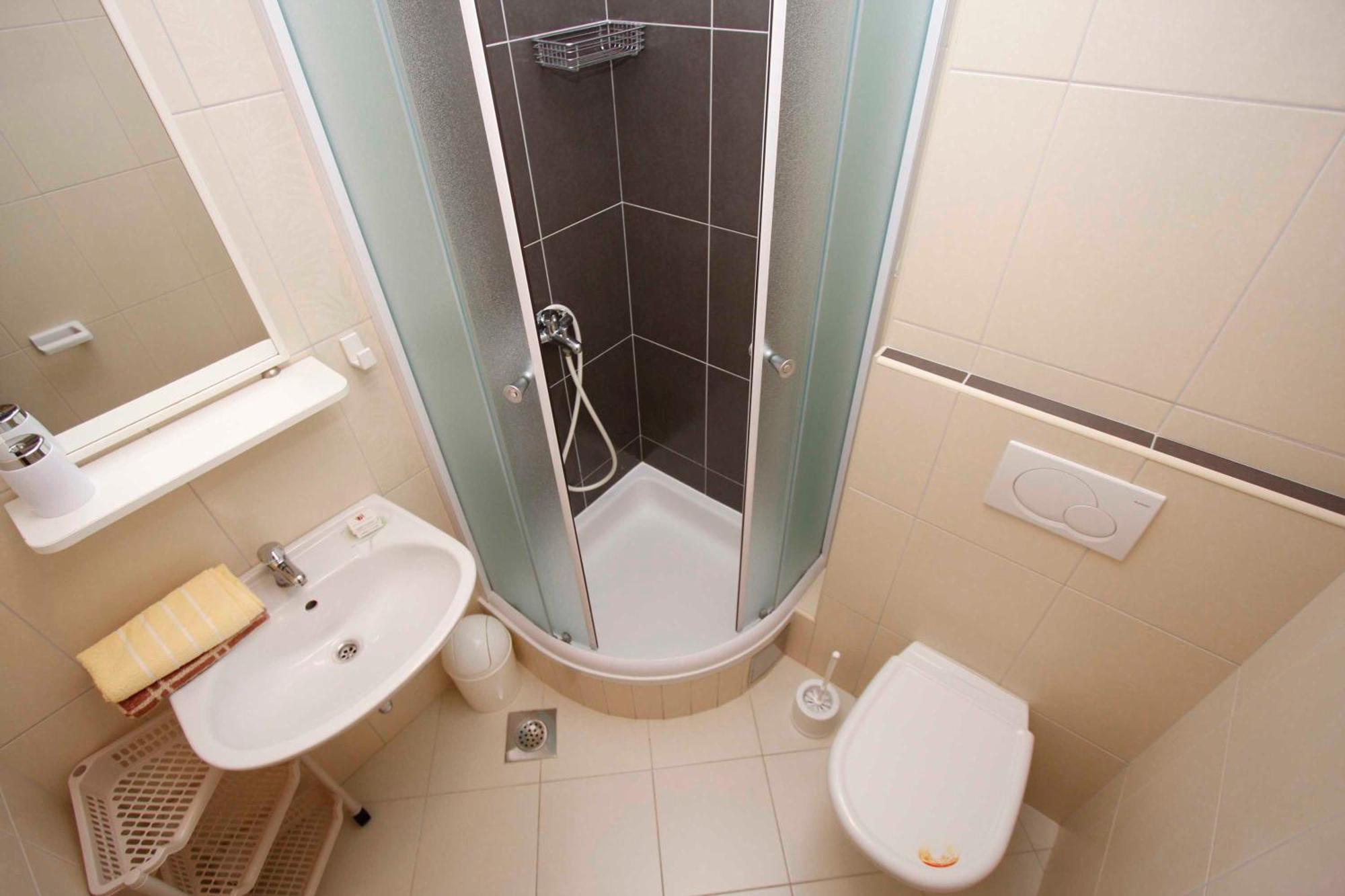 Apartmani Neva Makarska Eksteriør billede